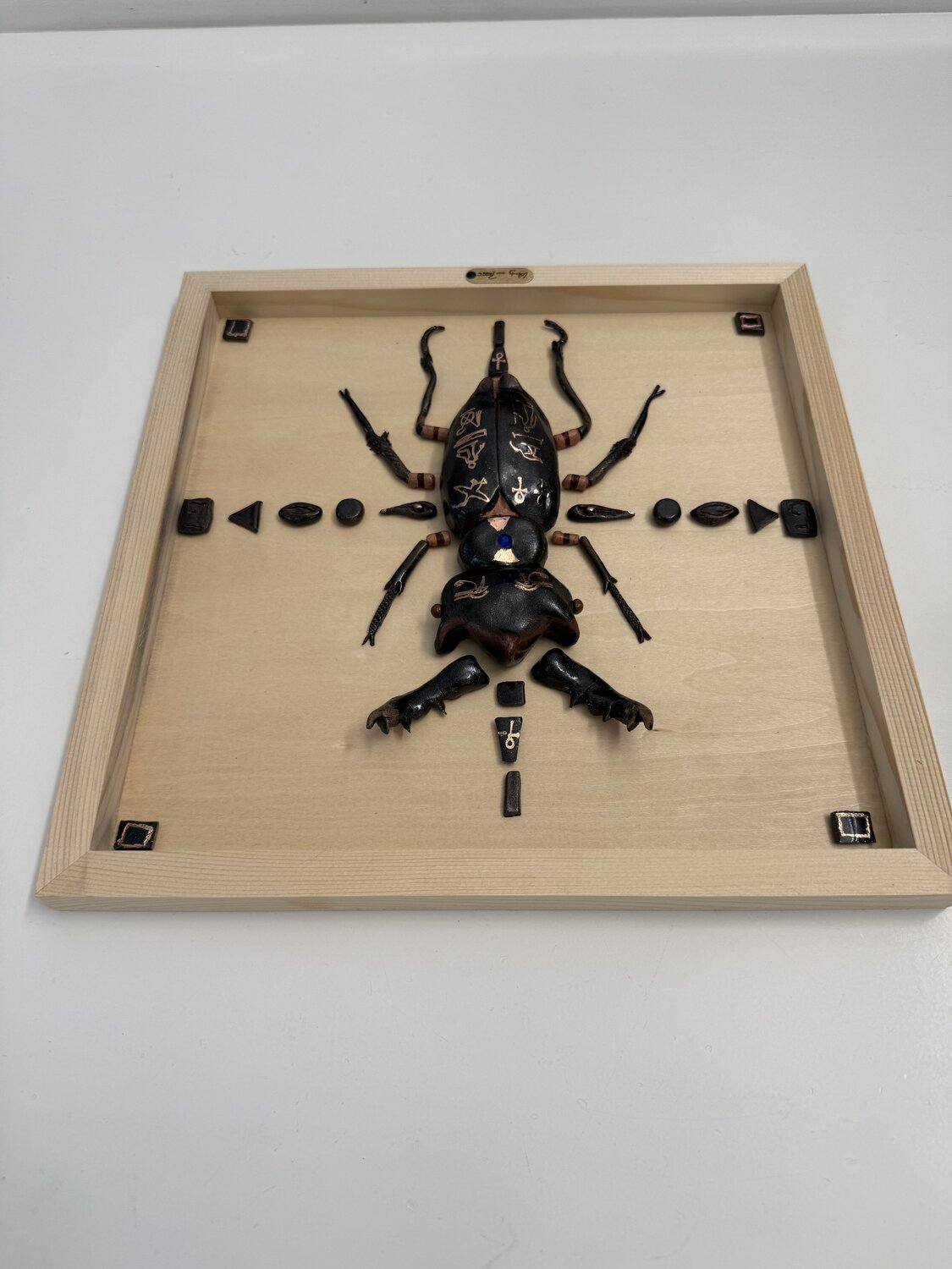 Black scarabee — detail
