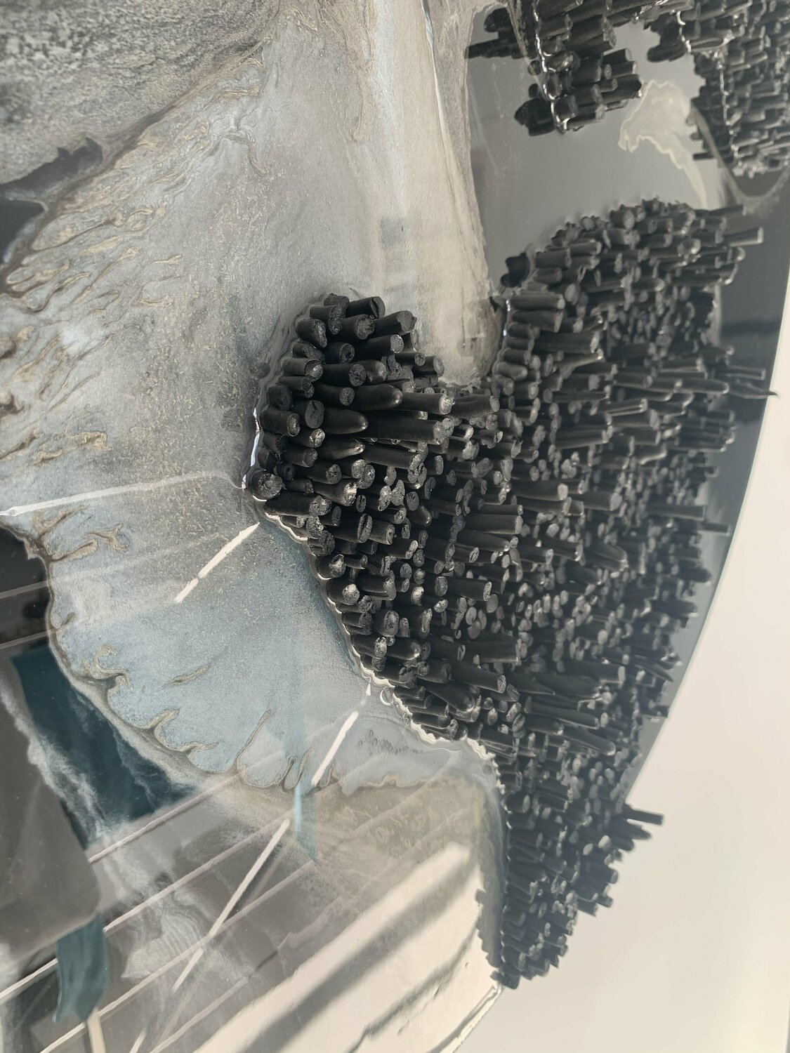 Mister Grey — detail
