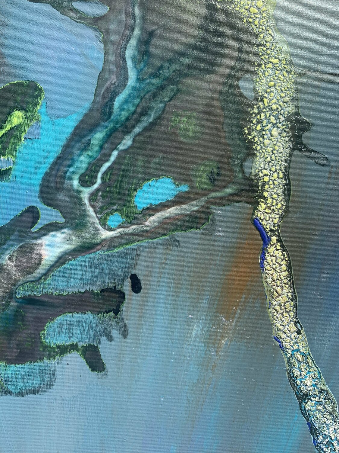 Conected — detail