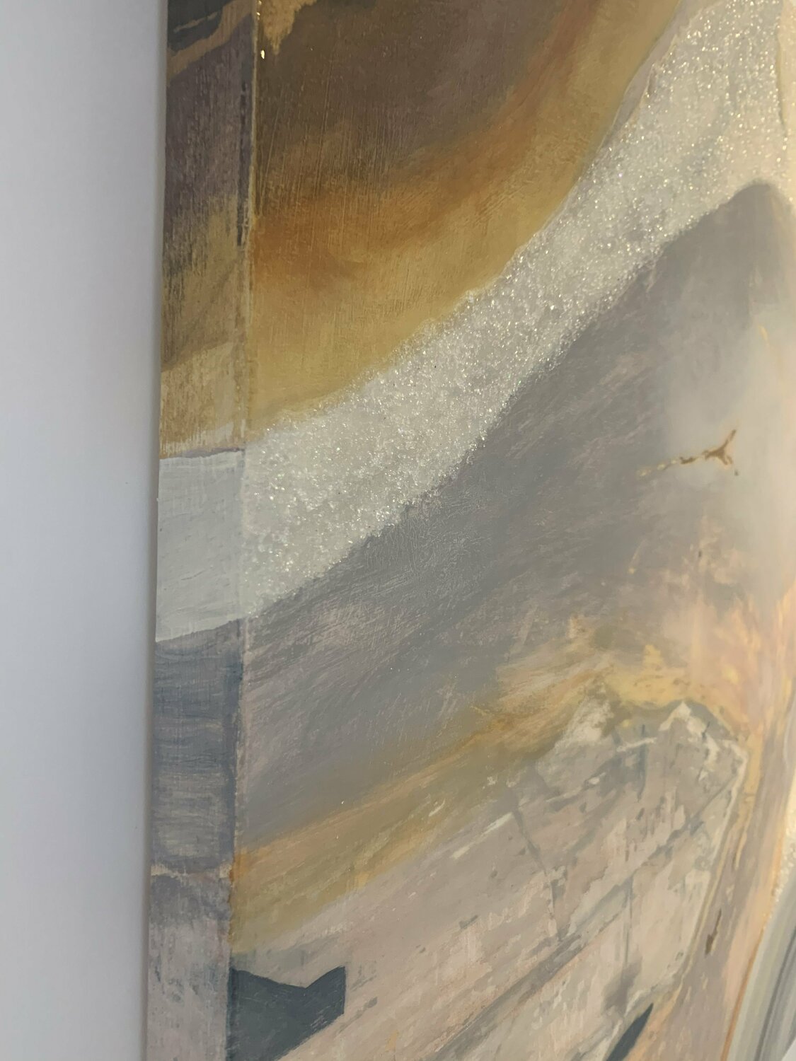 Stones and gems — detail