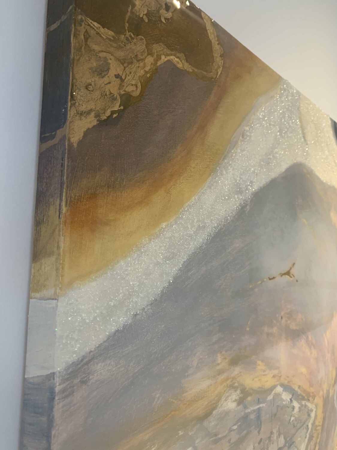 Stones and gems — detail