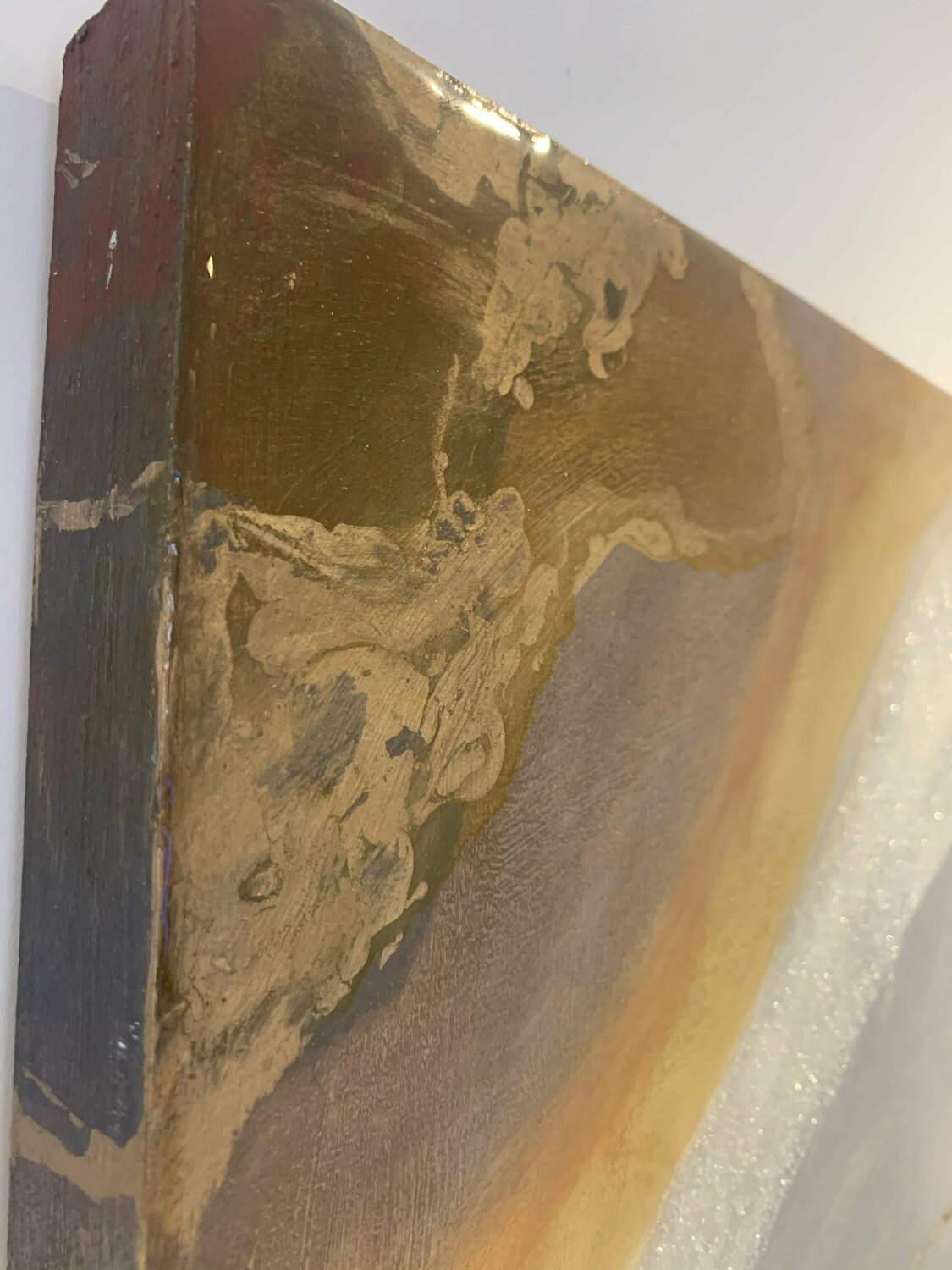 Stones and gems — detail